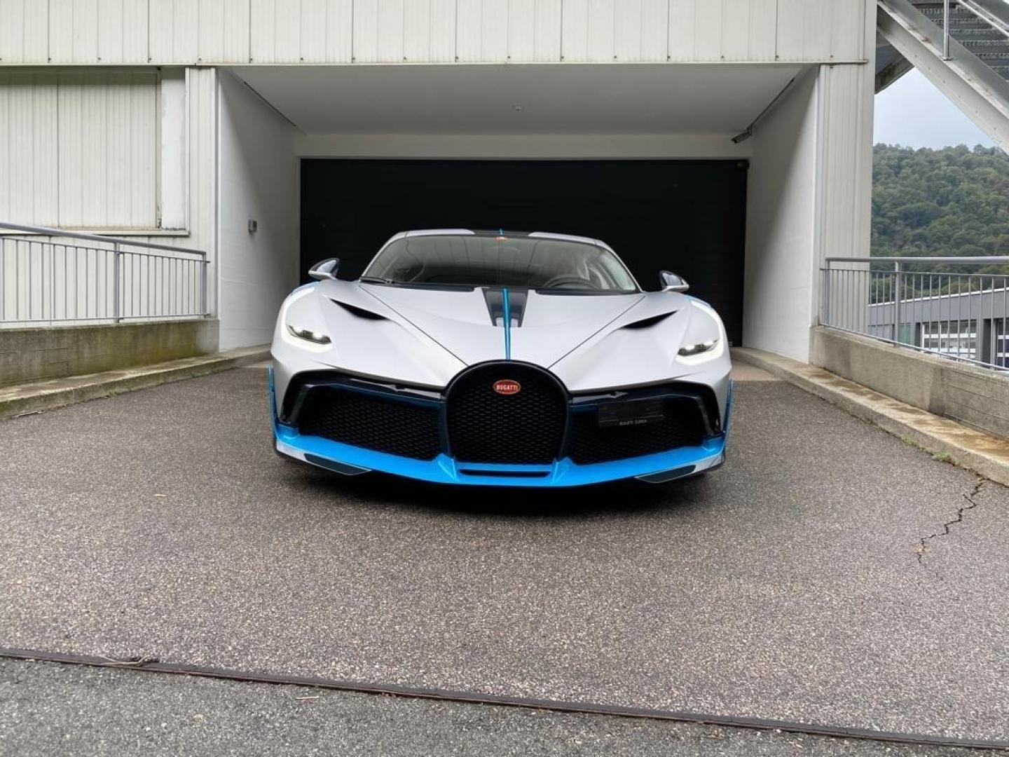 2020 Blue /Gray Bugatti Divo , 0.000000, 0.000000 - Photo#0